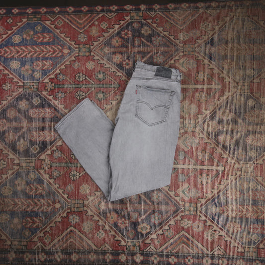 Levi's W34 L30 Straight Leg Loose Fit Grey Denim Jeans