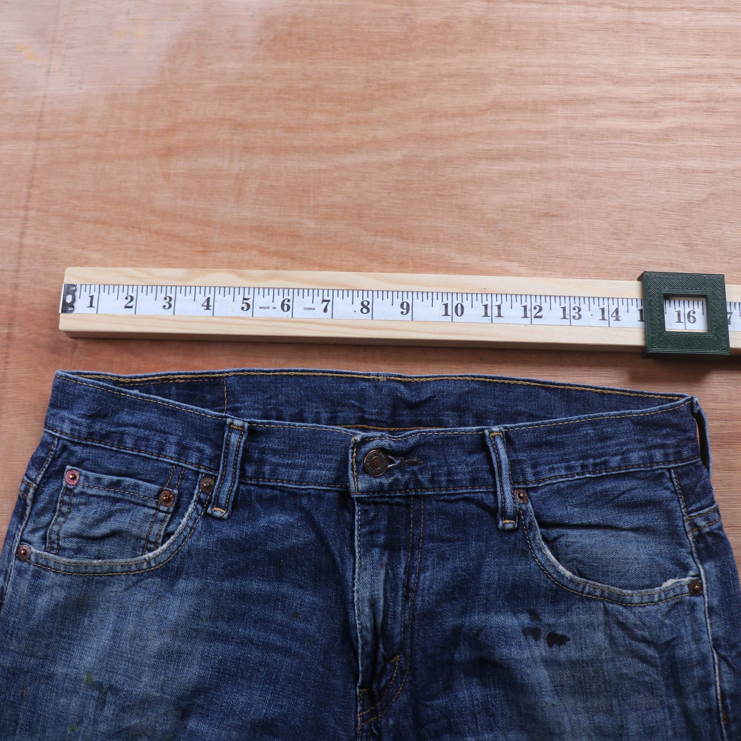 Levi's Red Tab W32 L29 Relaxed Straight Blue Denim Jeans