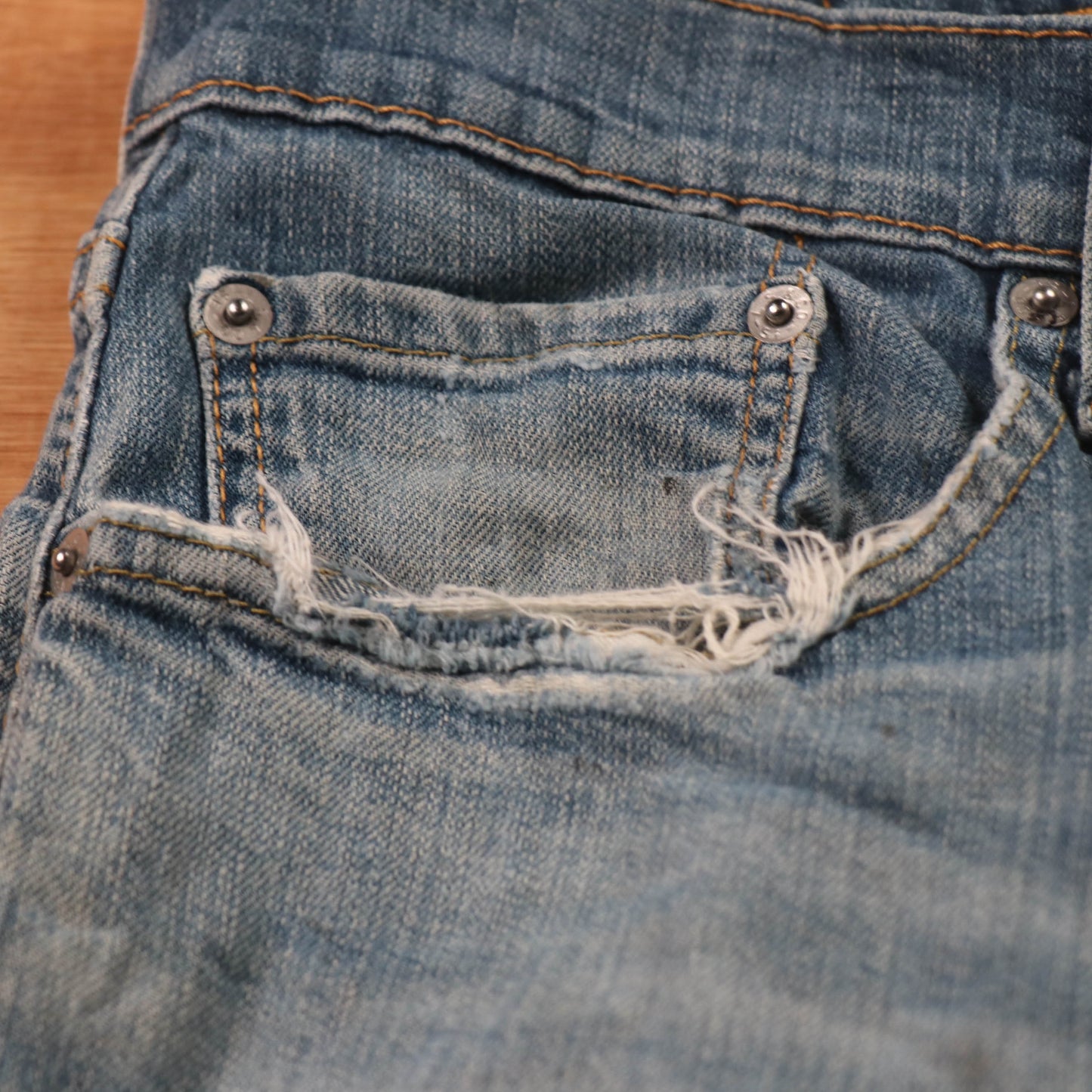 Levi's 559 Red Tab W32 L28 Straight Leg Relaxed Fit Classic Ripped Style Blue De