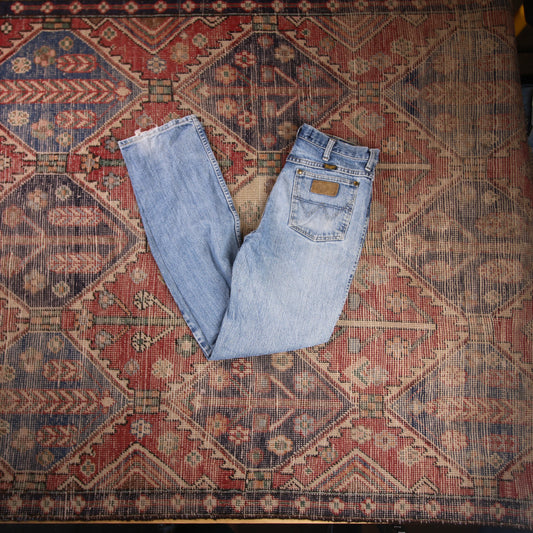 Wrangler W30 L33 Straight Leg Relaxed Fit Blue Denim Jeans