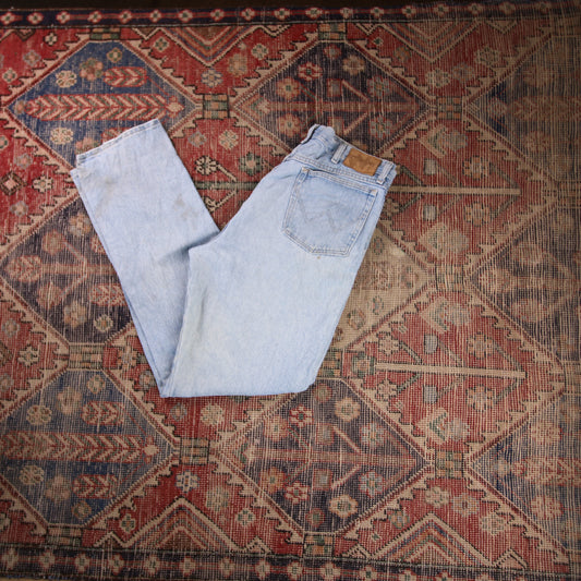 Wrangler W36 L33 Straight Leg Relaxed Fit Blue Denim Jeans
