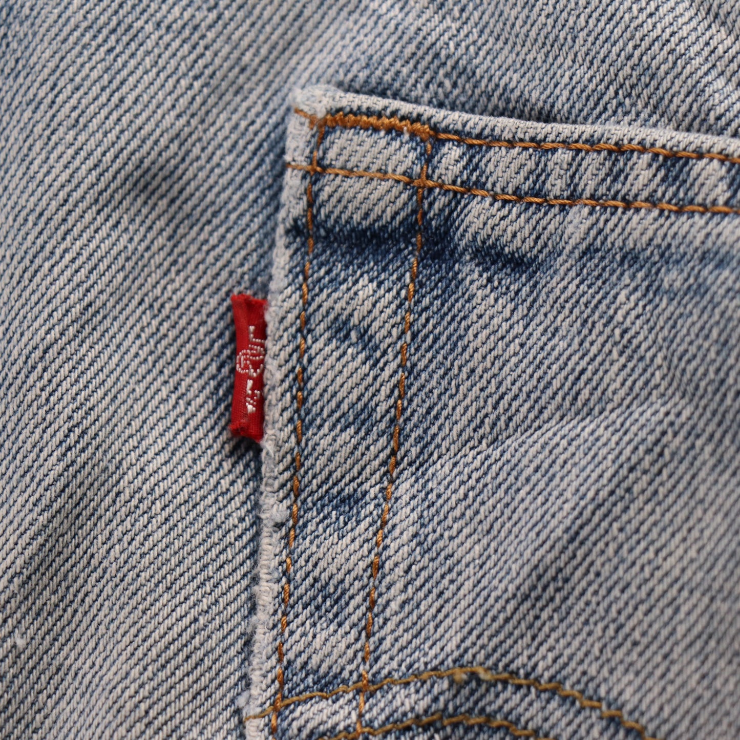 Levi's 550 W34 L26 Tapered Leg Relaxed Fit Distressed Style Blue Denim Jeans