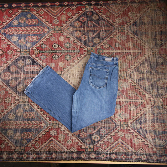 Lee W34 L28 Bootcut Relaxed Fit Blue Denim Jeans