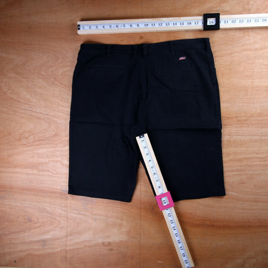 Dickies W38 L10 Relaxed Black Cotton Shorts