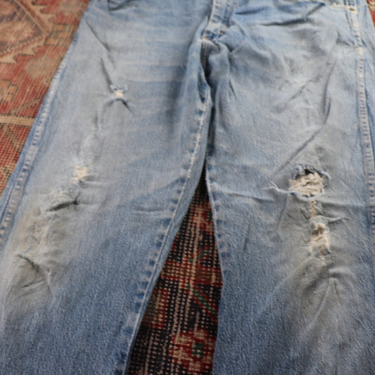 Wrangler W36 L30 Straight Classic Ripped Style Blue Denim Jeans