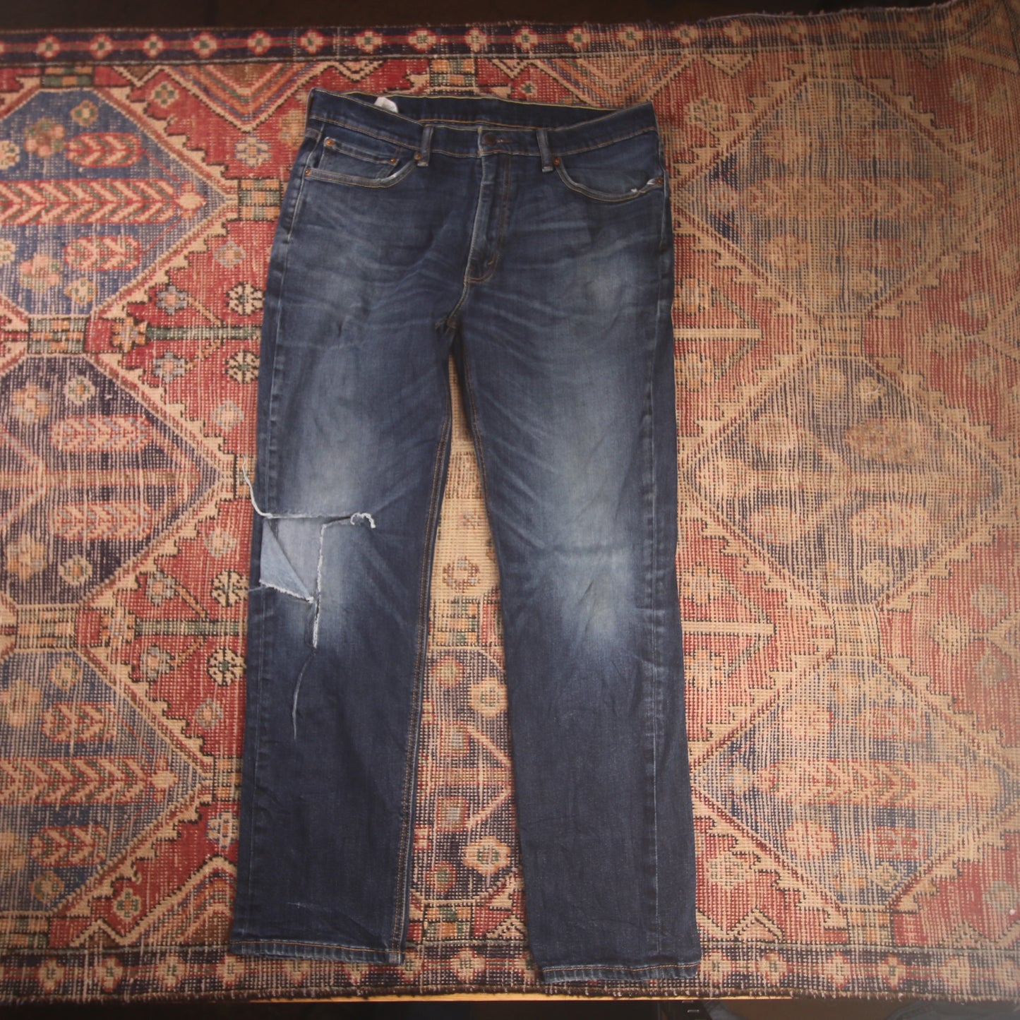 Levi's W36 L30 Straight Leg Classic Ripped Style Blue Denim Jeans