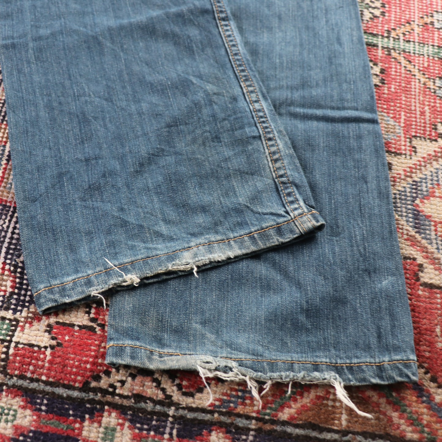 Levi's Red Tab W32 L28 Straight Leg Relaxed Fit Blue Denim Jeans