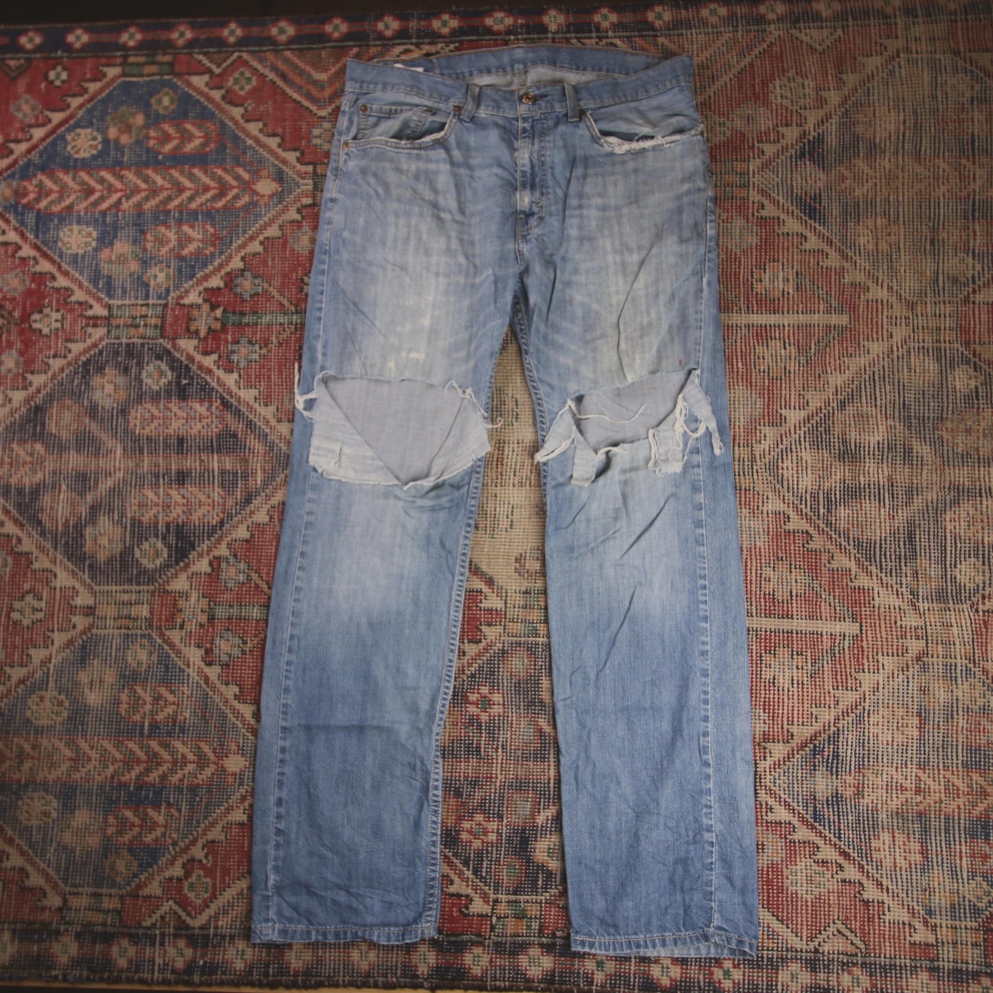 Levi's W34 L30 Straight Leg Loose Fit Classic Ripped Style Blue Denim Jeans