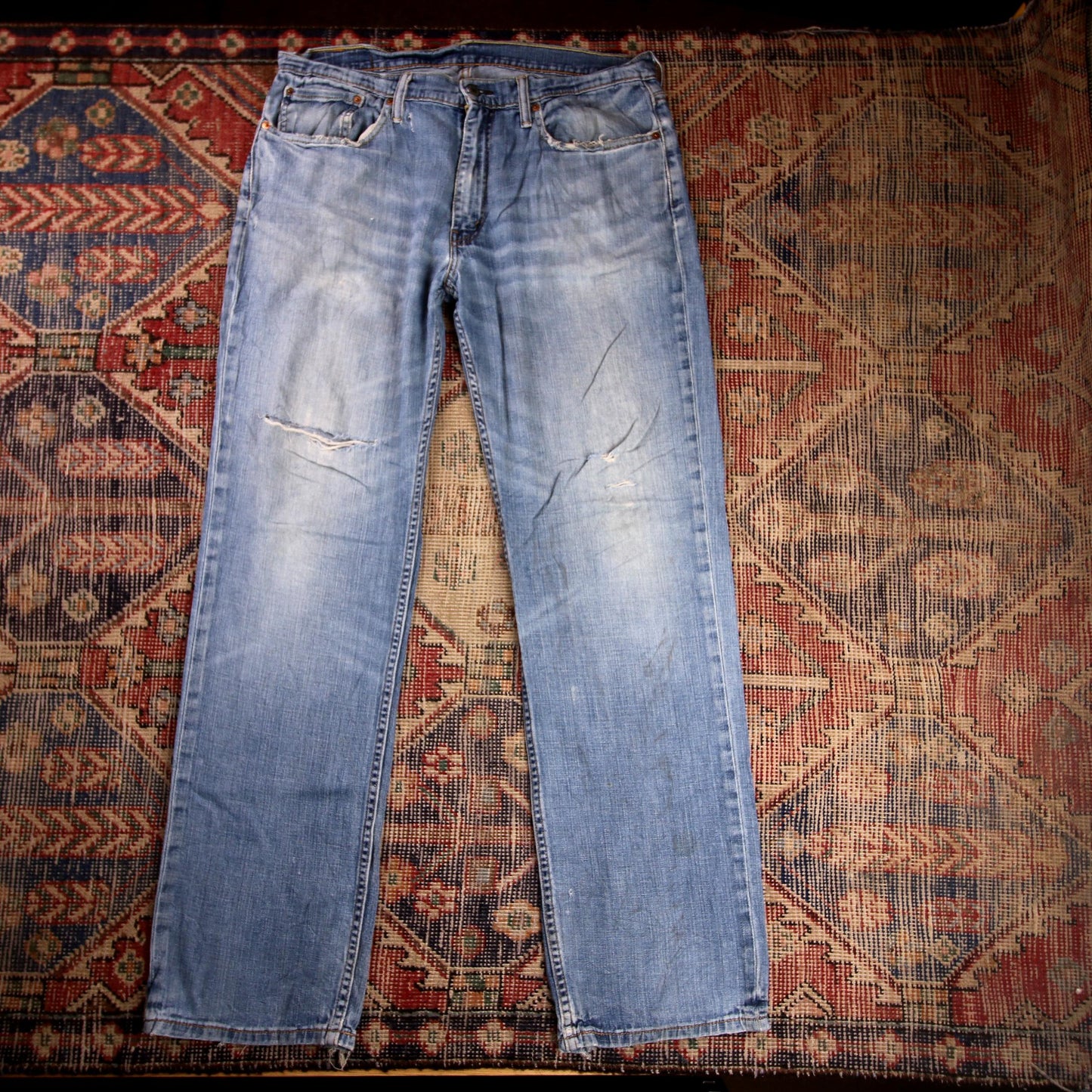 Levi's 514 W38 L33 Straight Leg Classic Ripped Style Blue Denim Jeans
