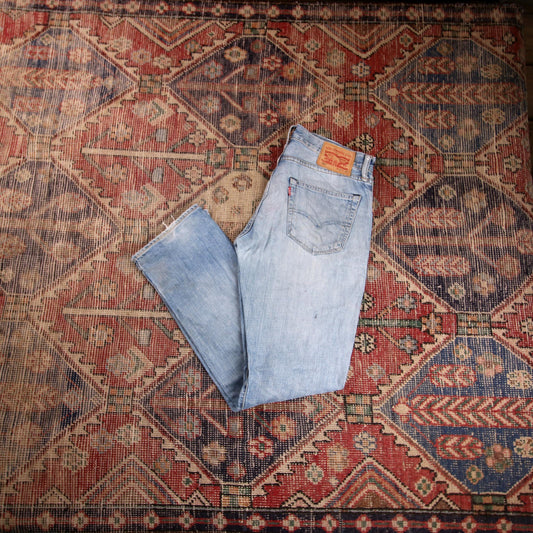 Levi's 504 W32 L31 Straight Leg Regular Fit Classic Ripped Style Blue Denim Jean