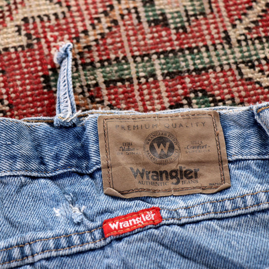 Wrangler W40 L31 Relaxed Blue Denim Jeans