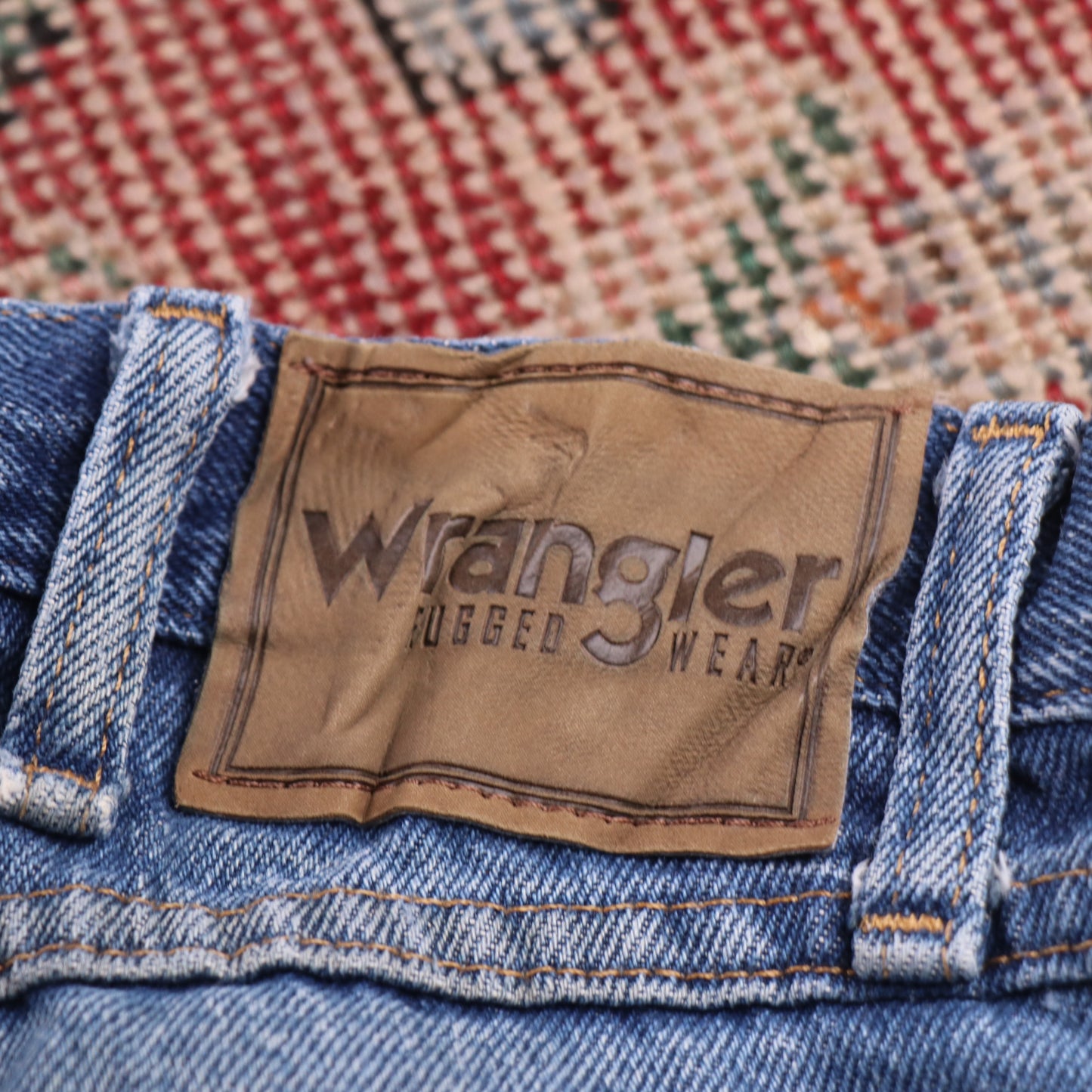Wrangler W38 L30 Straight Leg Relaxed Fit Blue Denim Jeans