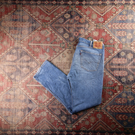 Levi's 505 Red Tab W38 L32 Straight Leg Regular Fit Classic Ripped Style Blue De