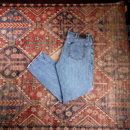 Lee W36 L32 Straight Leg Relaxed Fit Classic Ripped Style Blue Denim Jeans