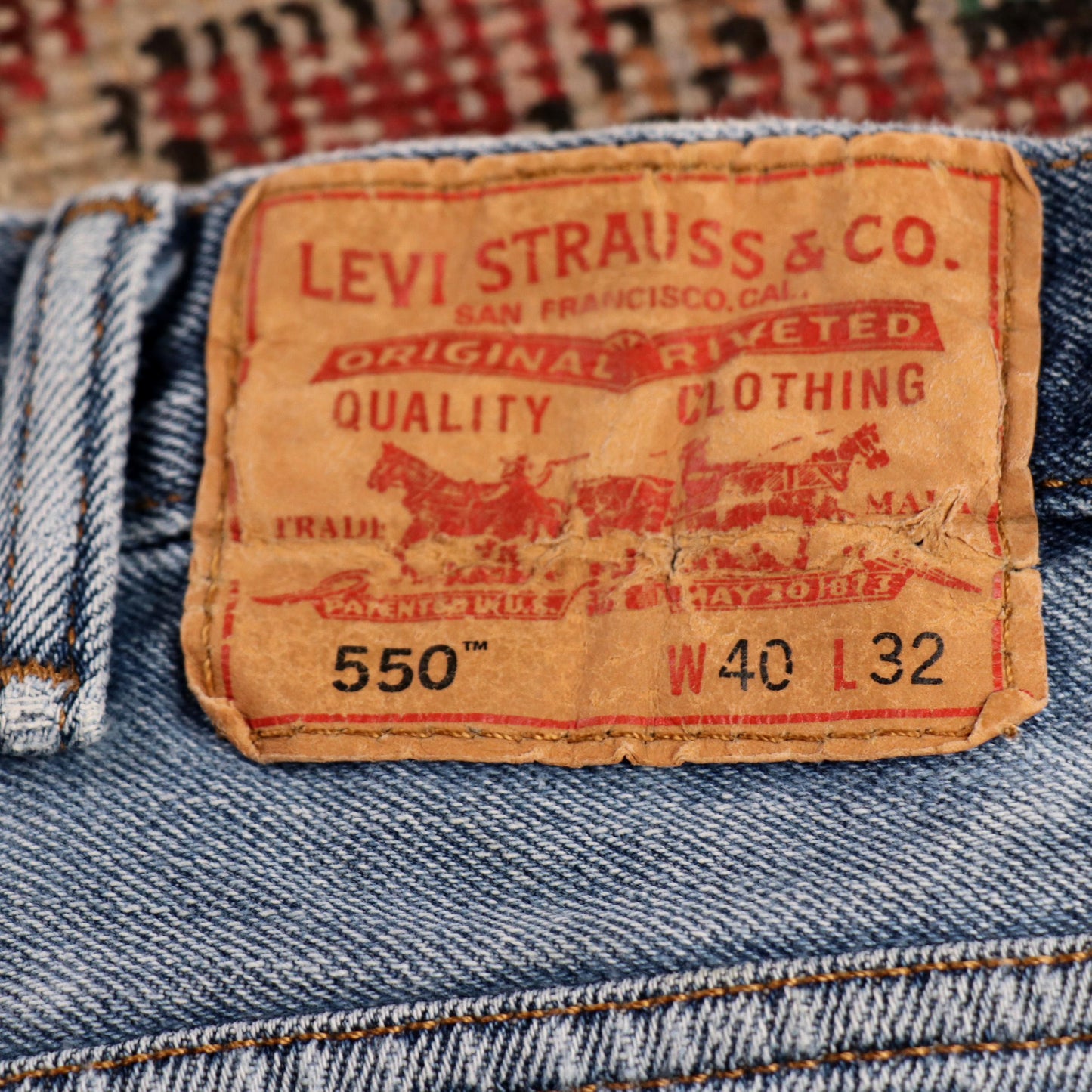 Levi's 550 W38 L31 Tapered Leg Relaxed Fit Blue Denim Jeans