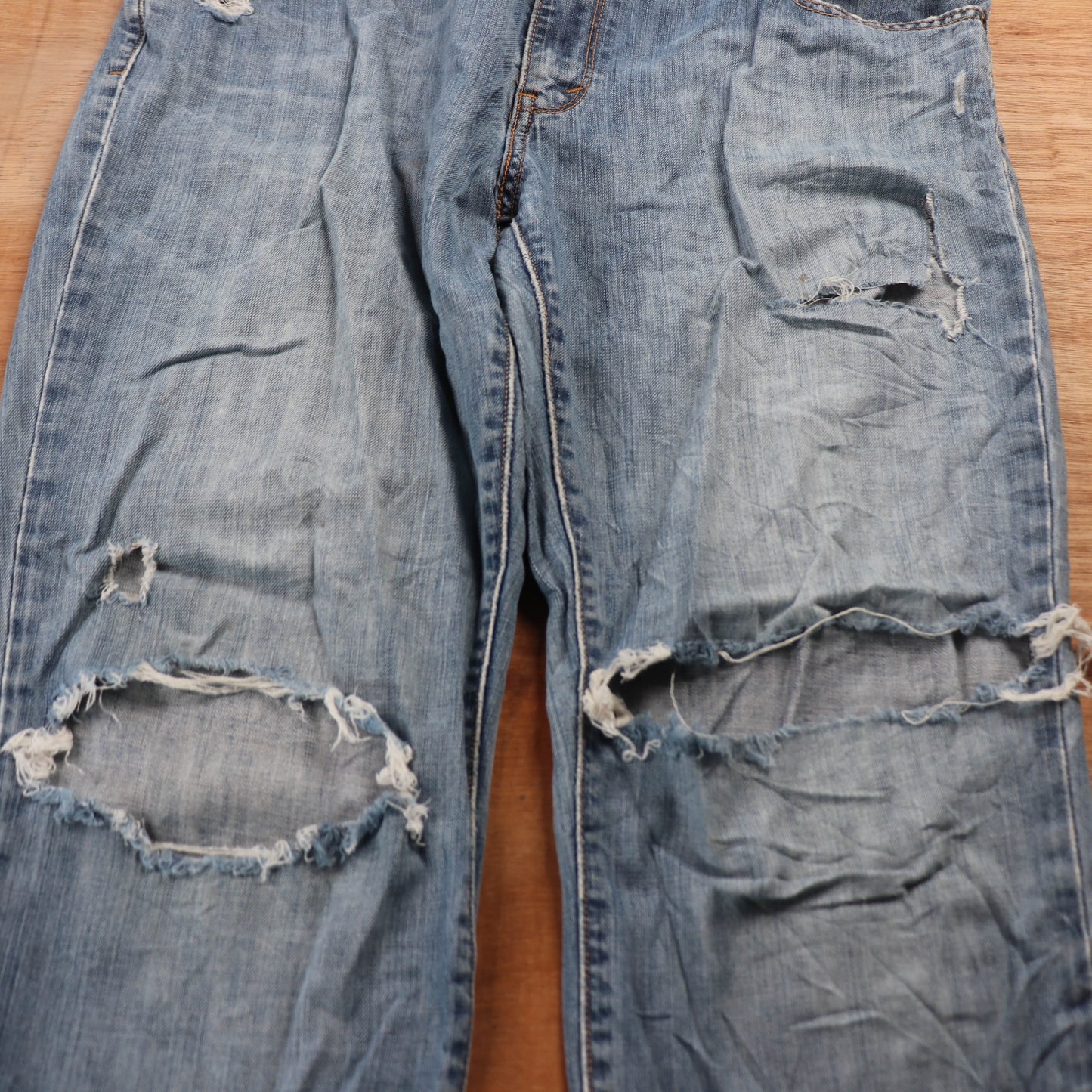 Levi's 514 Red Tab W36 L25 Straight Leg Classic Ripped Style Blue Denim Jeans