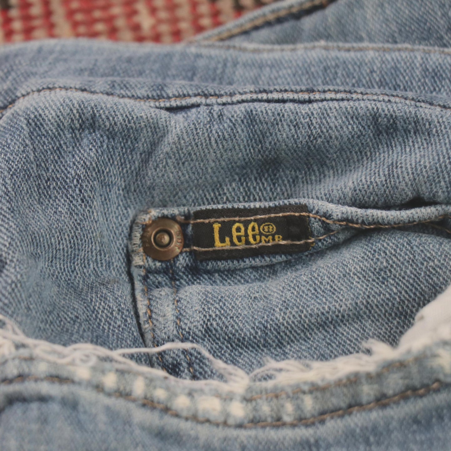 Lee W42 L28 Straight Leg Regular Fit Classic Ripped Style Blue Denim Jeans