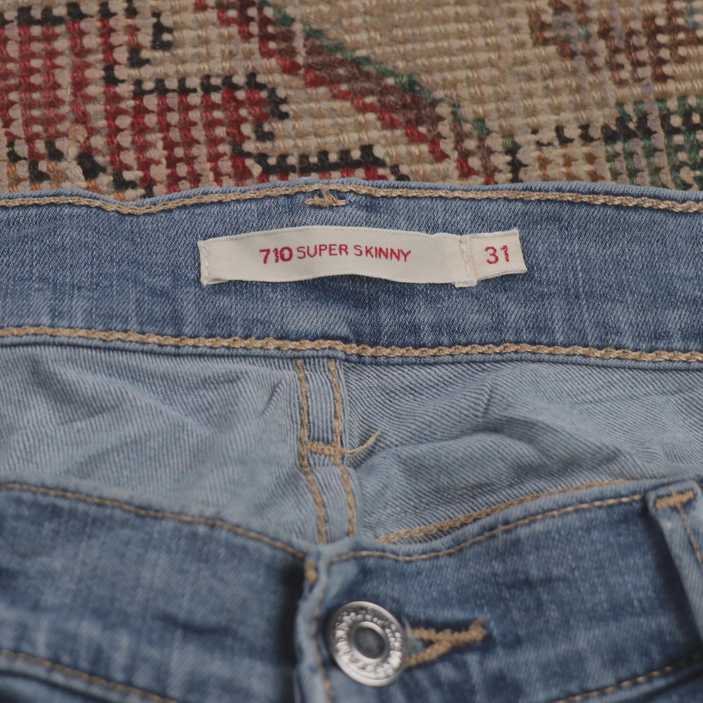 Levi's 710 W30 L30 Skinny Classic Ripped Style Blue Denim Jeans