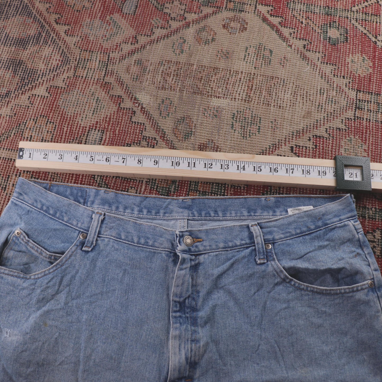 Wrangler W42 L30 Relaxed Blue Denim Jeans
