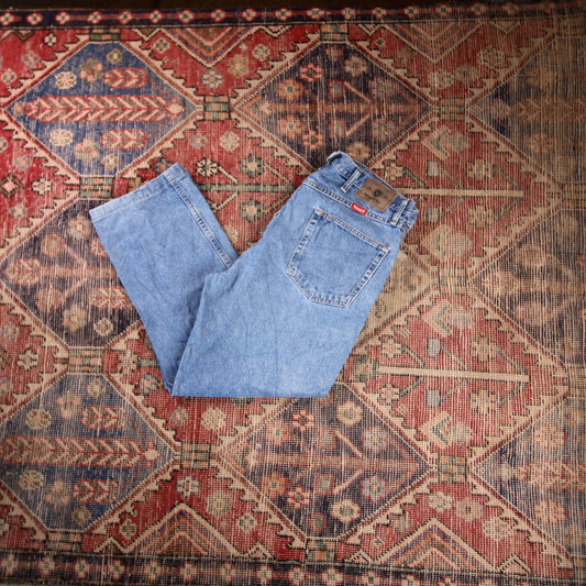 Wrangler W36 L28 Straight Leg Relaxed Fit Blue Denim Jeans
