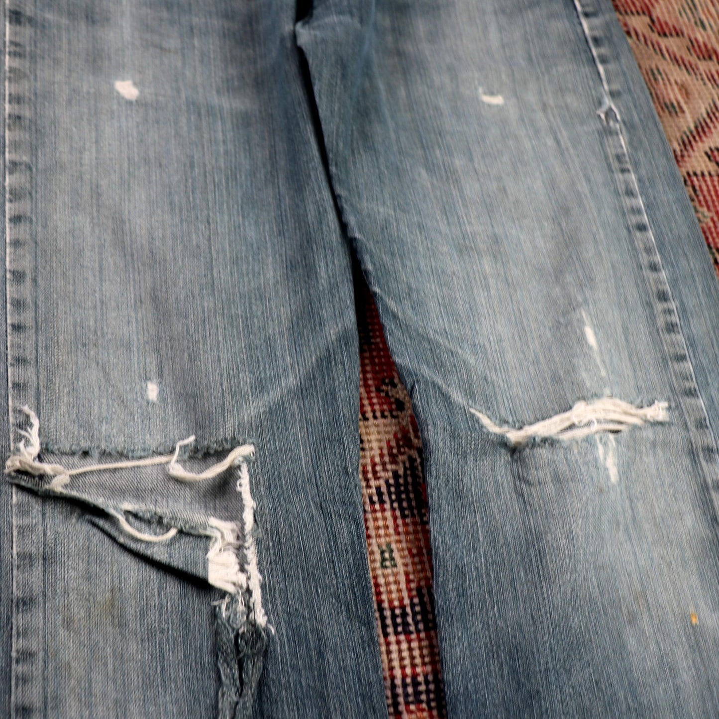 Levi's 501 W30 L30 Original Fit Classic Ripped Style Blue Denim Jeans