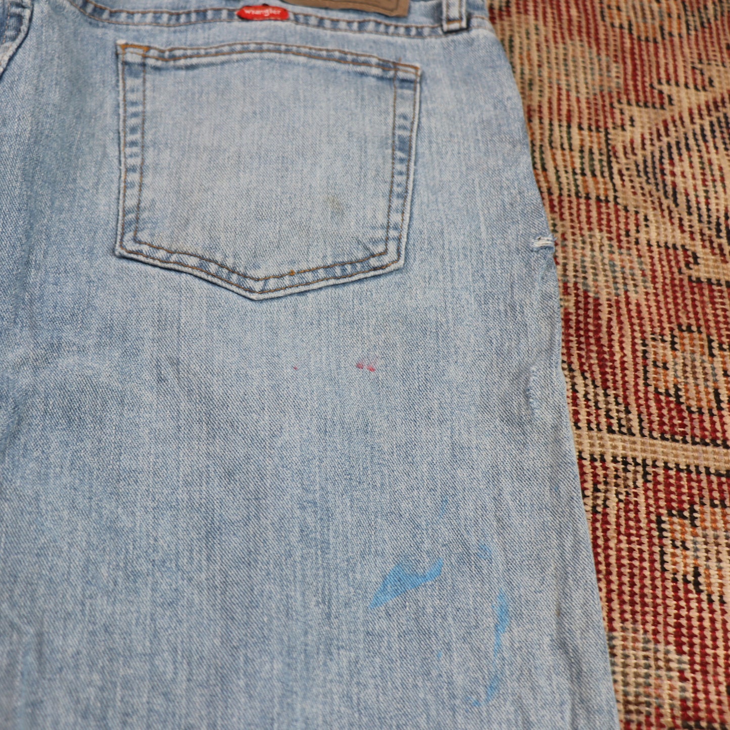 Wrangler W38 L33 Straight Leg Relaxed Fit Blue Denim Jeans