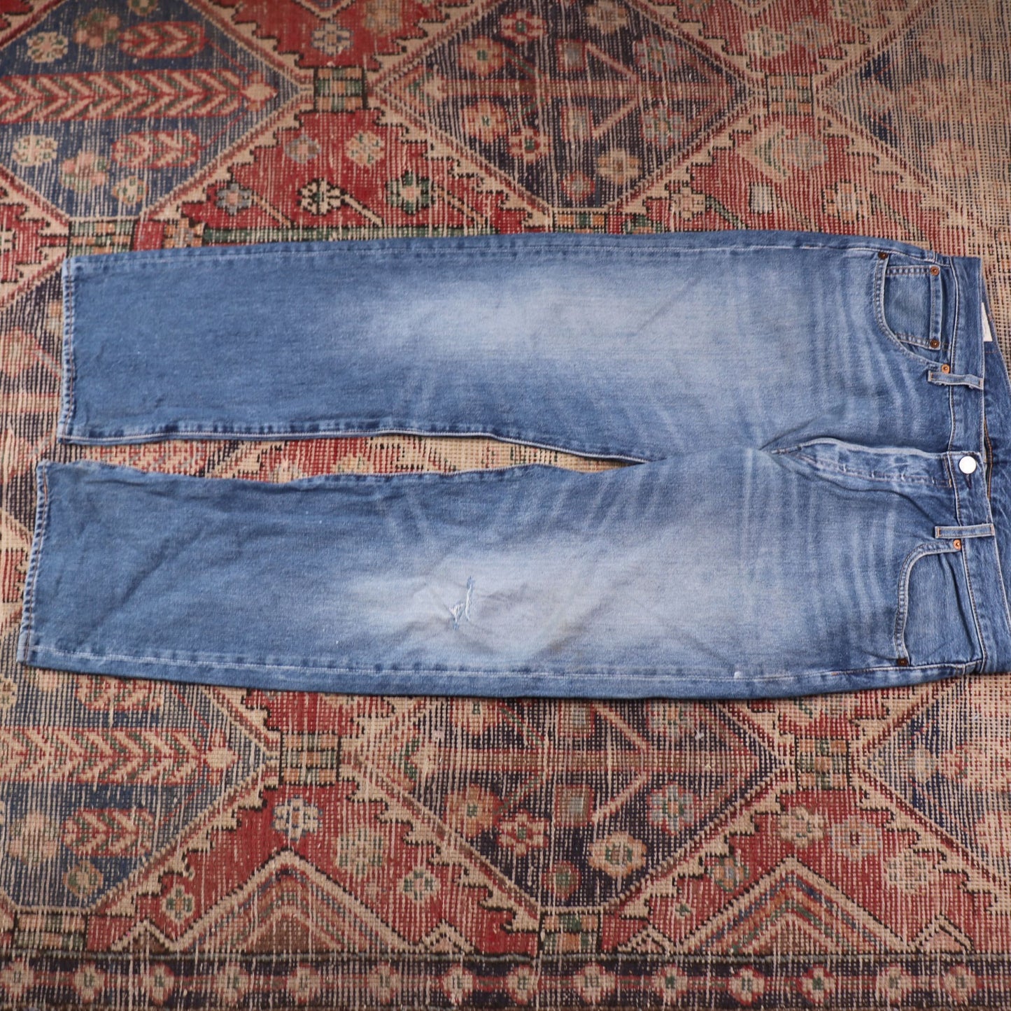 Levi's 501 W34 L28 Original Fit Classic Ripped Style Blue Denim Jeans