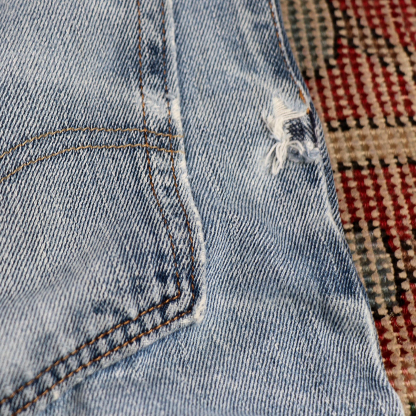 Levi's 550 W38 L31 Tapered Leg Relaxed Fit Blue Denim Jeans