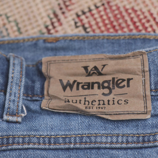 Wrangler W38 L32 Straight Leg Relaxed Fit Blue Denim Jeans