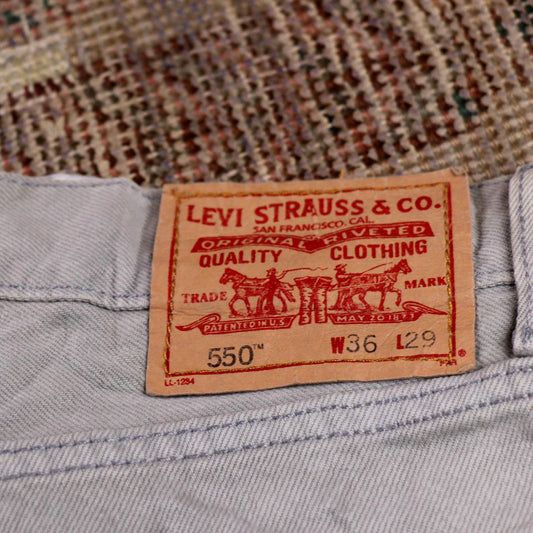 Levi's 550 W34 L28 Tapered Leg Relaxed Fit Beige Denim Jeans