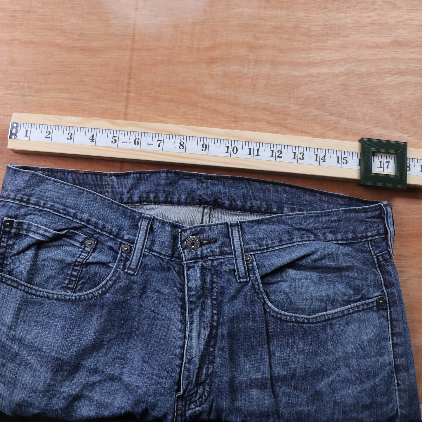 Levi's 539 Red Tab W34 L29 Straight Leg Blue Denim Jeans