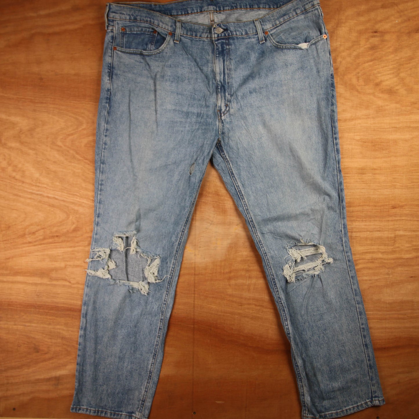 Levi's 541 Red Tab W48 L32 Tapered Leg Blue Denim Jeans