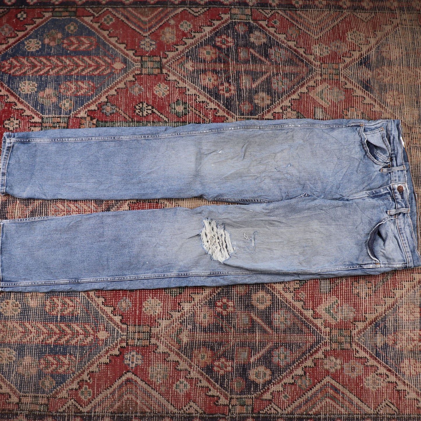 Levi's W32 L31 Straight Leg Classic Ripped Style Blue Denim Jeans