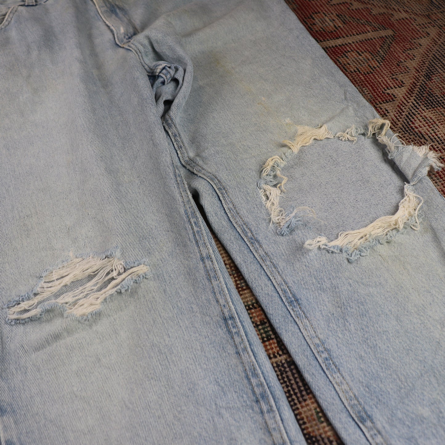Lee W34 L30 Straight Leg Relaxed Fit Classic Ripped Style Blue Denim Jeans