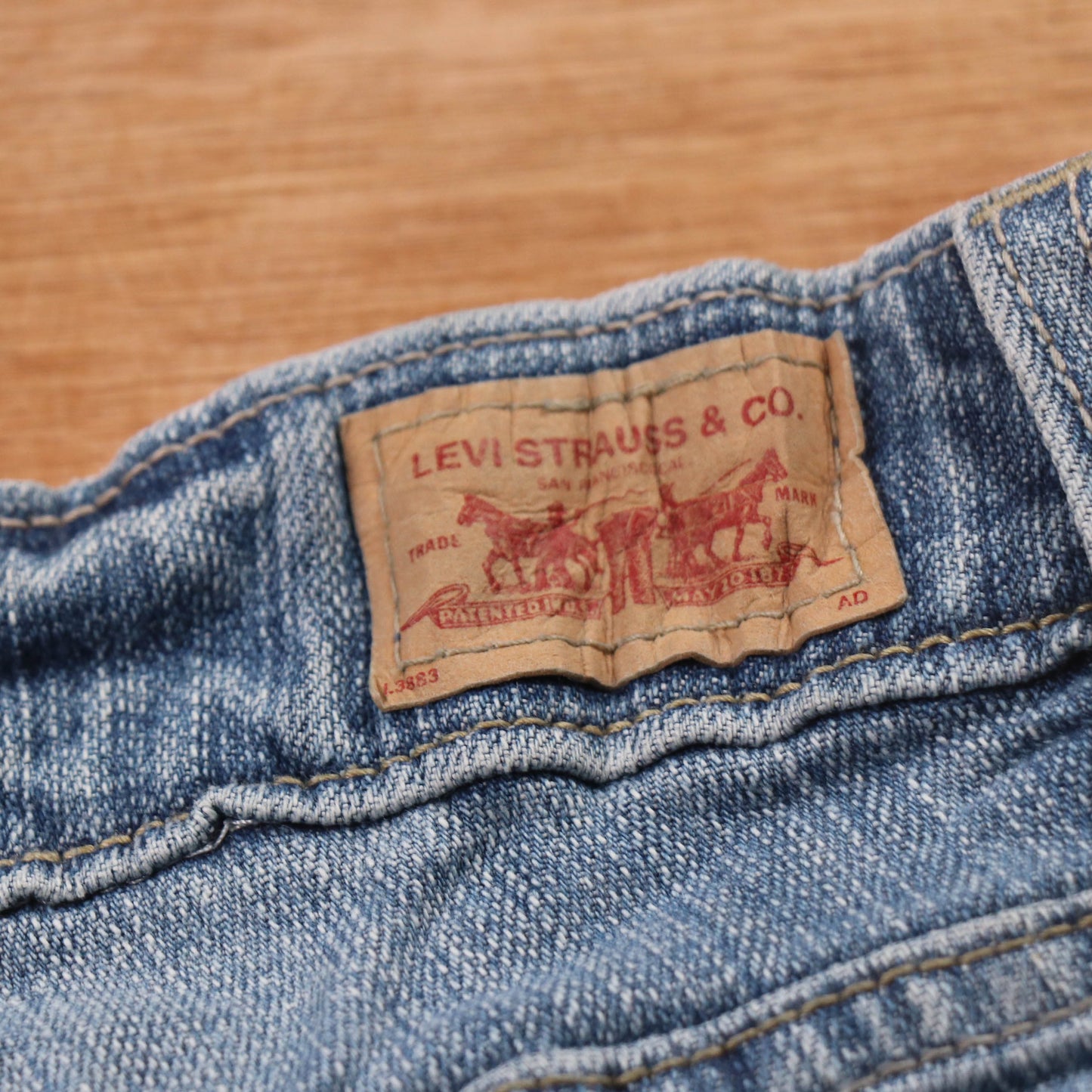 Levi's 524 Red Tab W32 L27 Bootcut Blue Denim Jeans