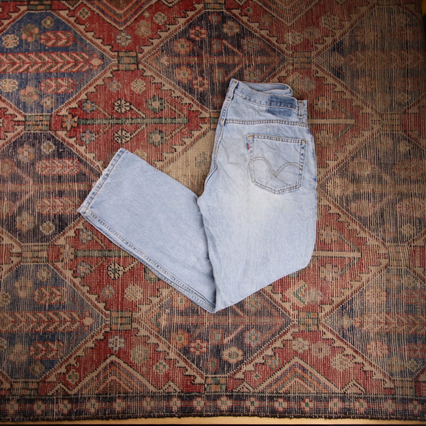 Levi's W34 L30 Straight Leg Relaxed Fit Classic Ripped Style Blue Denim Jeans