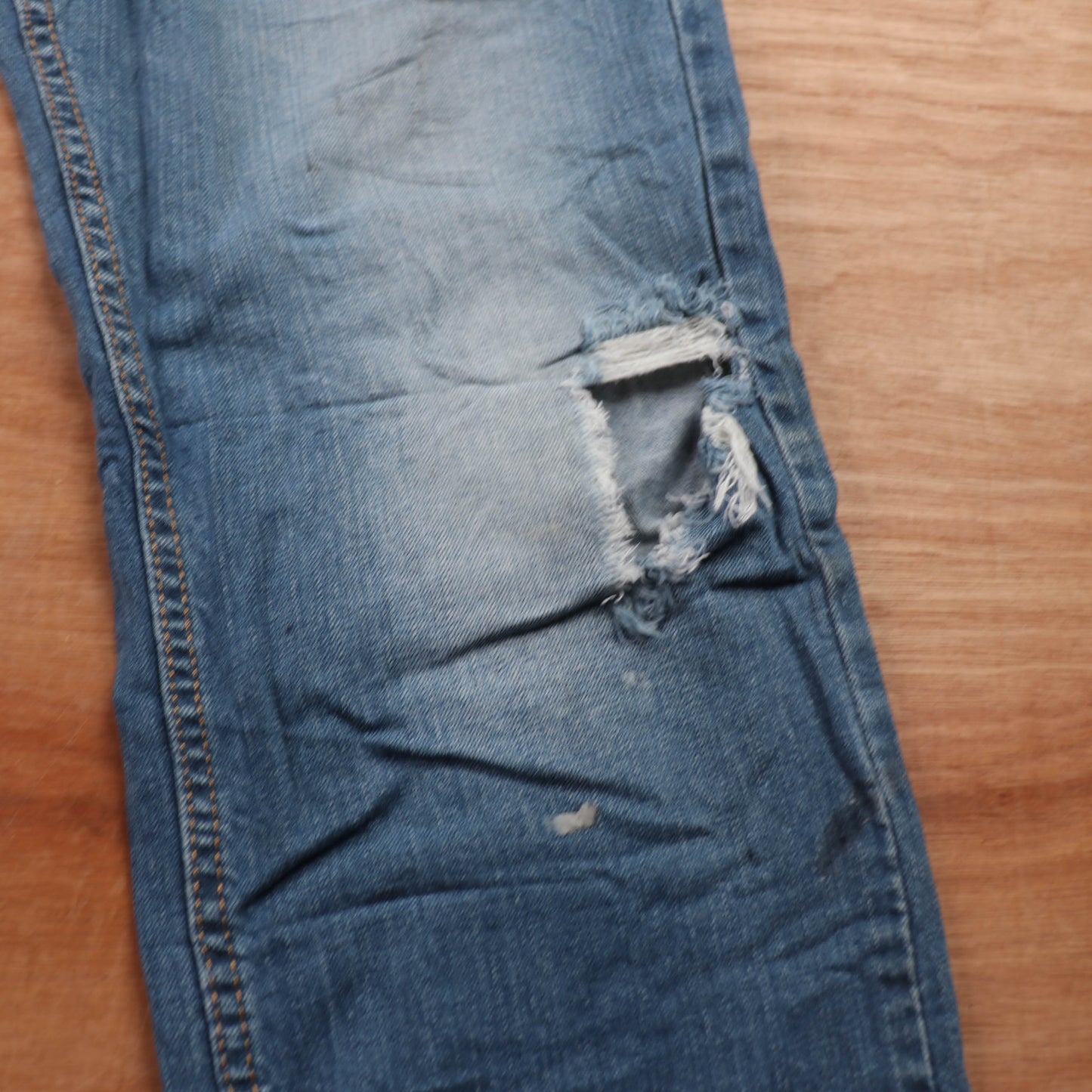 Levi's 559 Red Tab W32 L28 Straight Leg Relaxed Fit Classic Ripped Style Blue De
