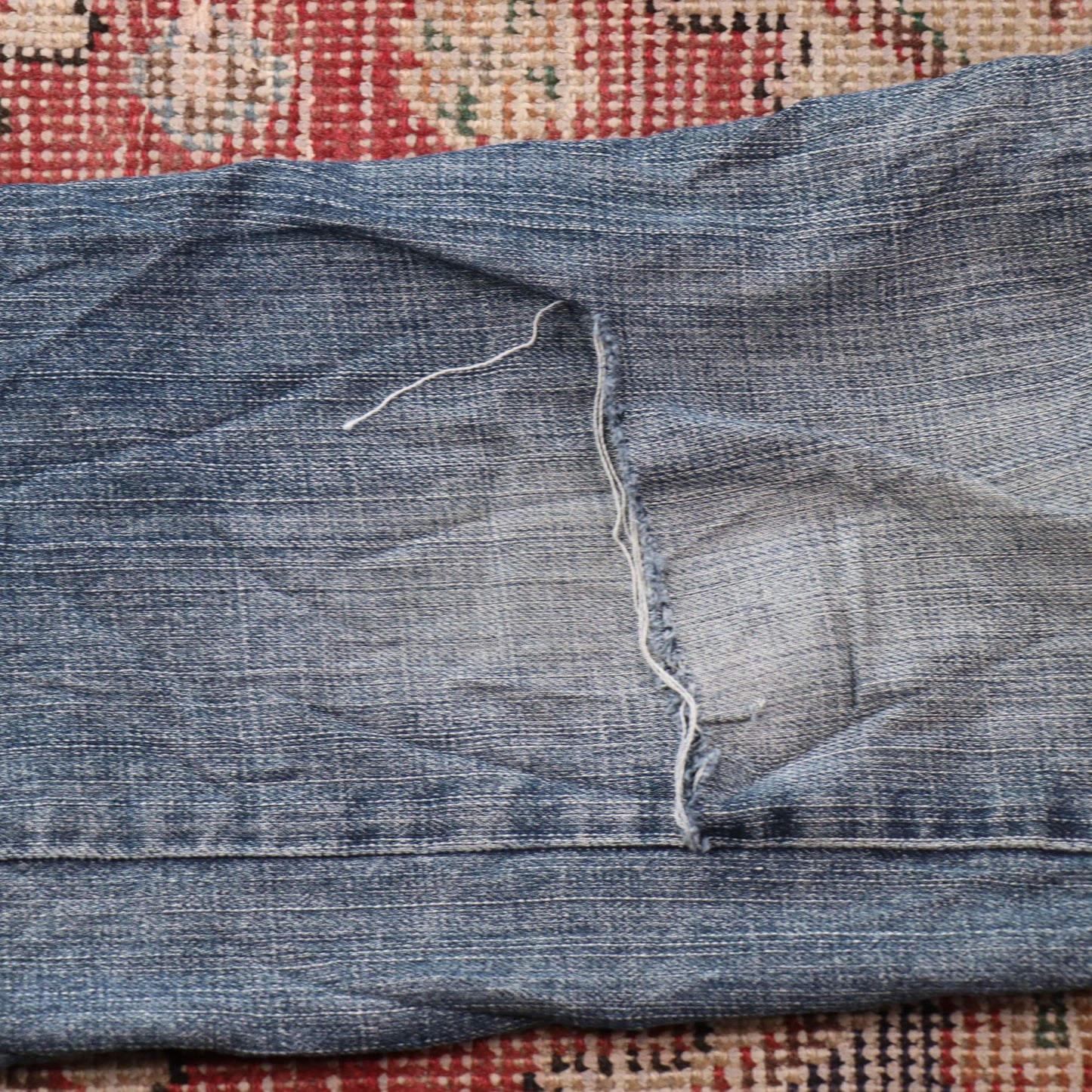 Levi's 505 W32 L29 Straight Leg Regular Fit Classic Ripped Style Blue Denim Jean