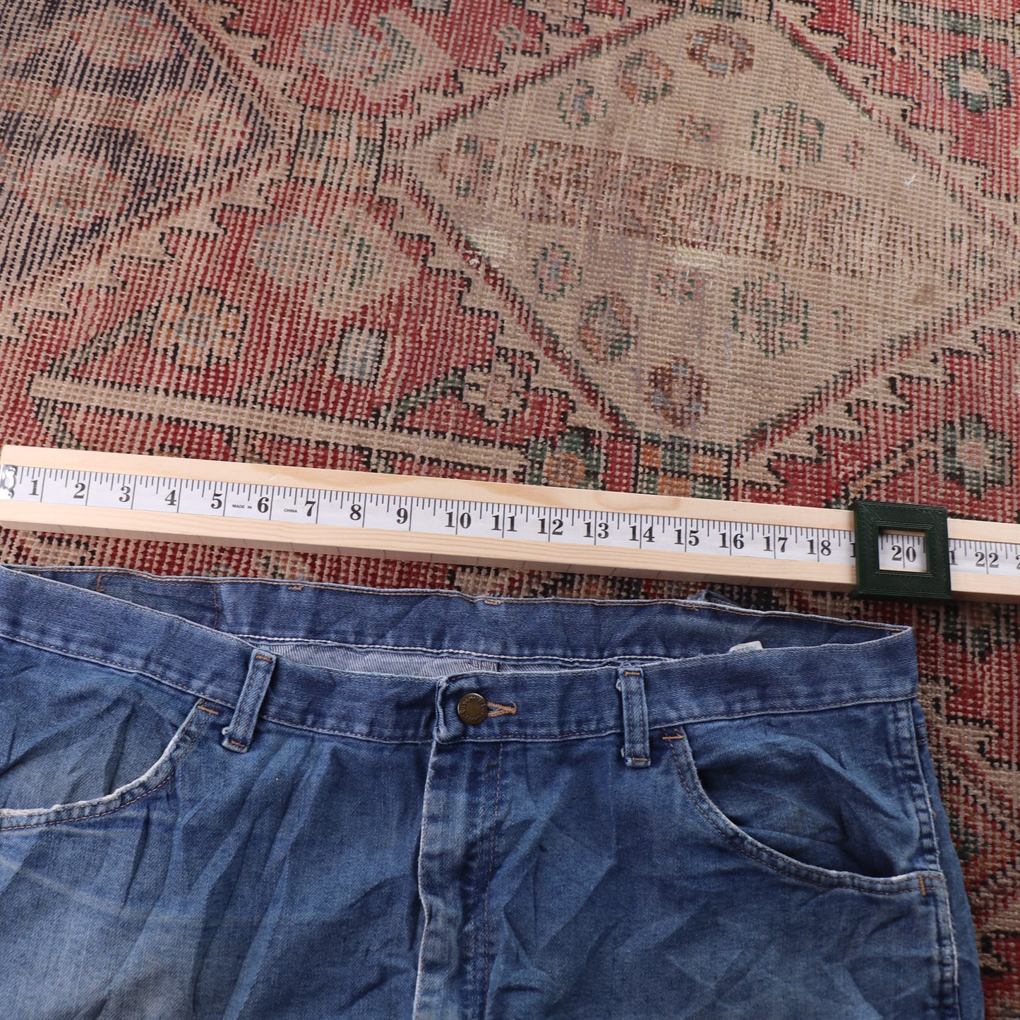 Wrangler W40 L28 Relaxed Blue Denim Jeans
