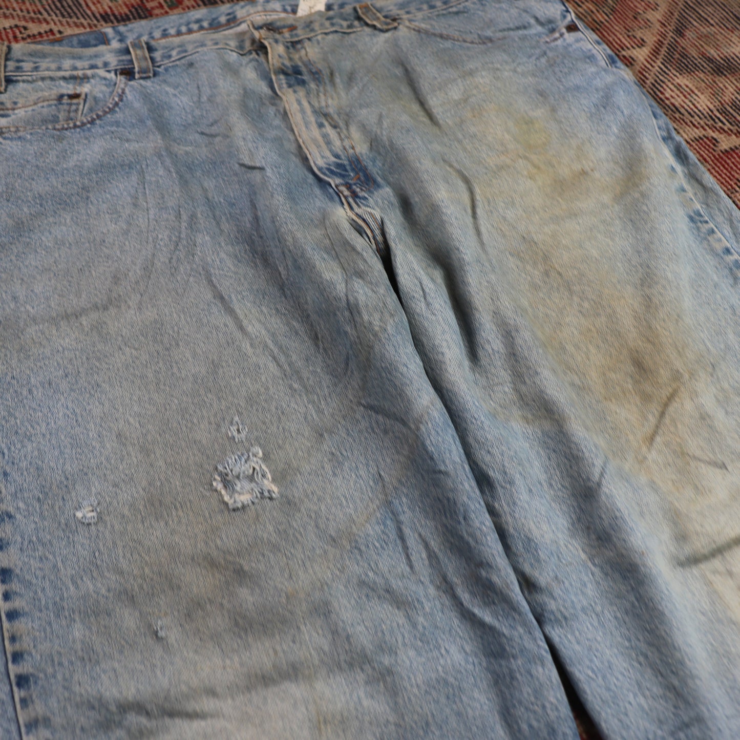 Levi's W42 L31 Tapered Leg Loose Fit Classic Ripped Style Blue Denim Jeans