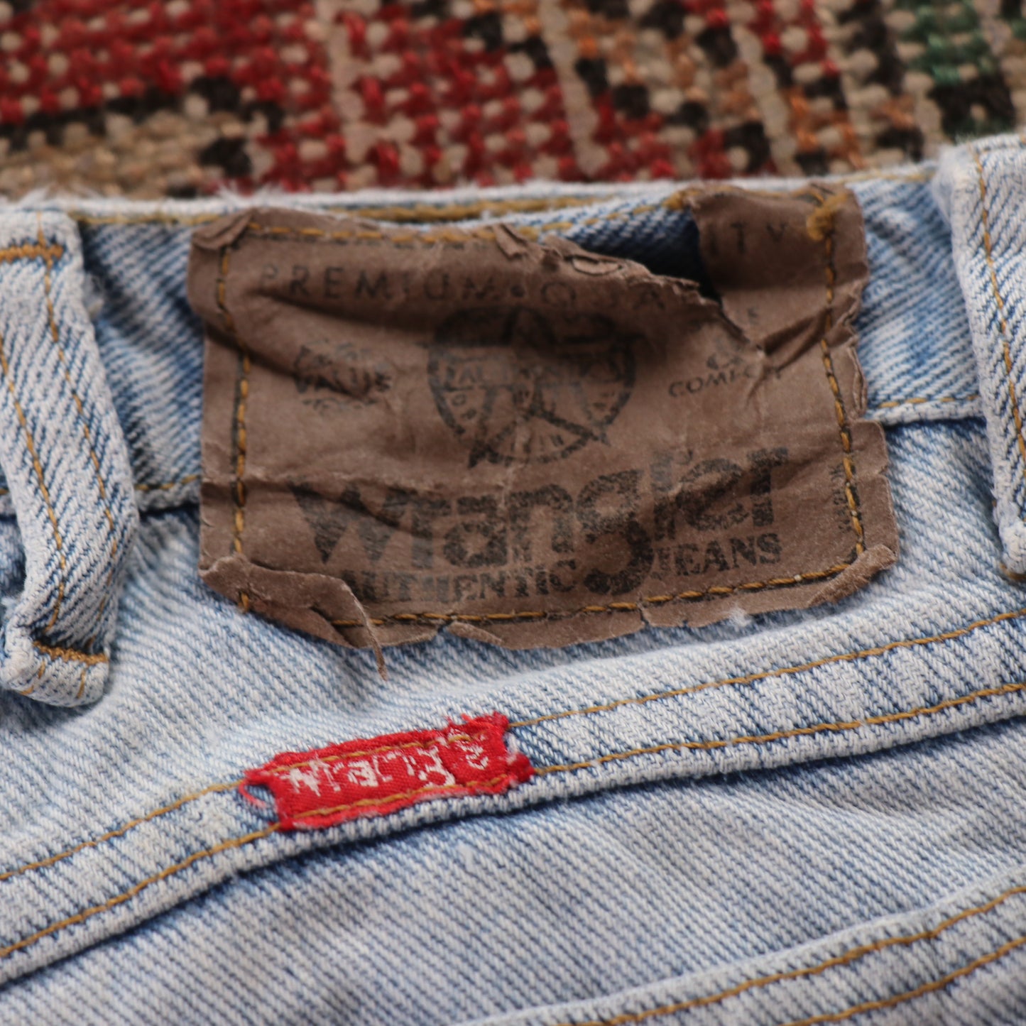 Wrangler W36 L30 Straight Leg Classic Ripped Style Blue Denim Jeans