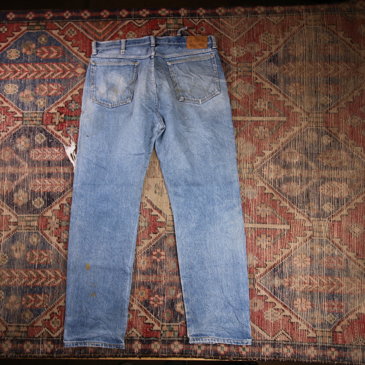 Wrangler W34 L29 Straight Leg Classic Ripped Style Blue Denim Jeans
