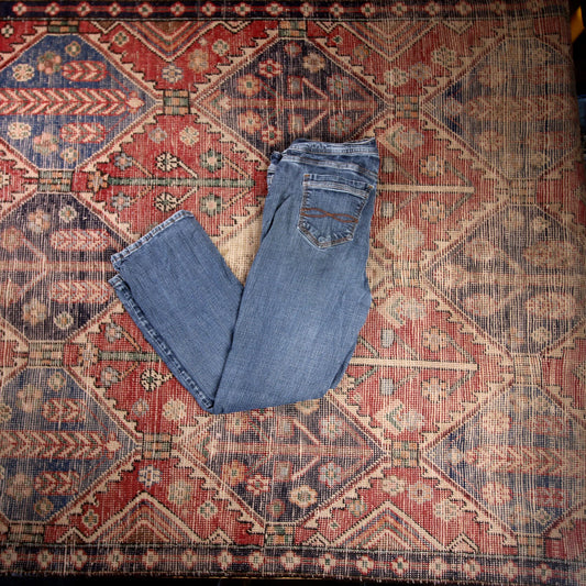 Wrangler W32 L28 Straight Leg Relaxed Fit Blue Denim Jeans