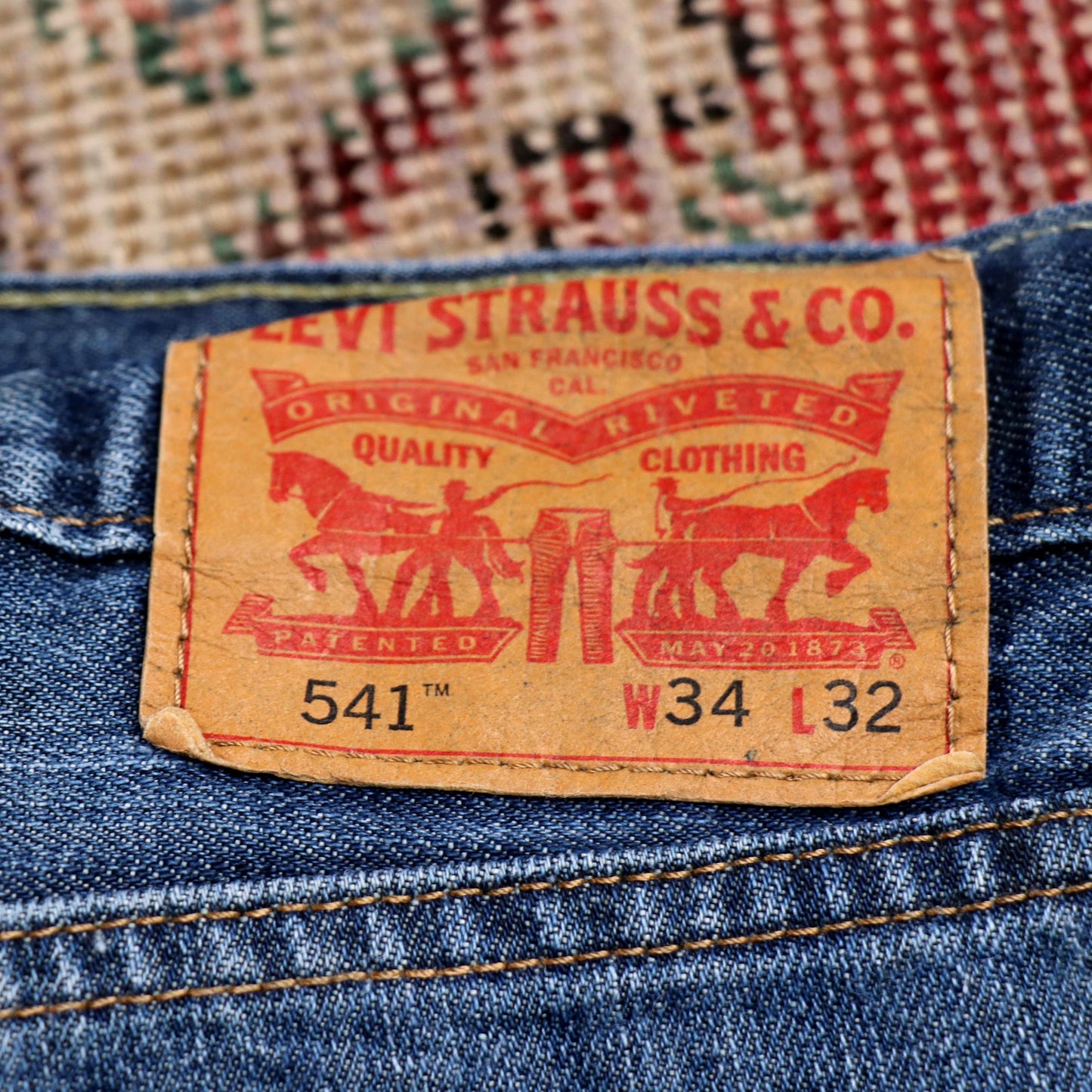 Levi's 541 W36 L31 Tapered Leg Classic Ripped Style Blue Denim Jeans