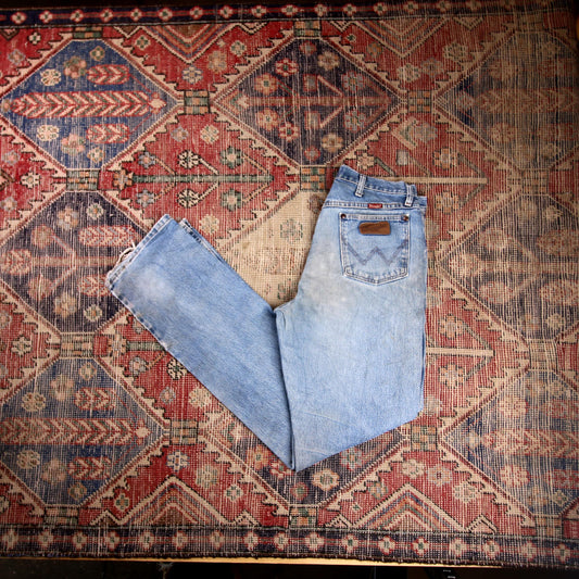 Wrangler W30 L34 Straight Leg Relaxed Fit Blue Denim Jeans