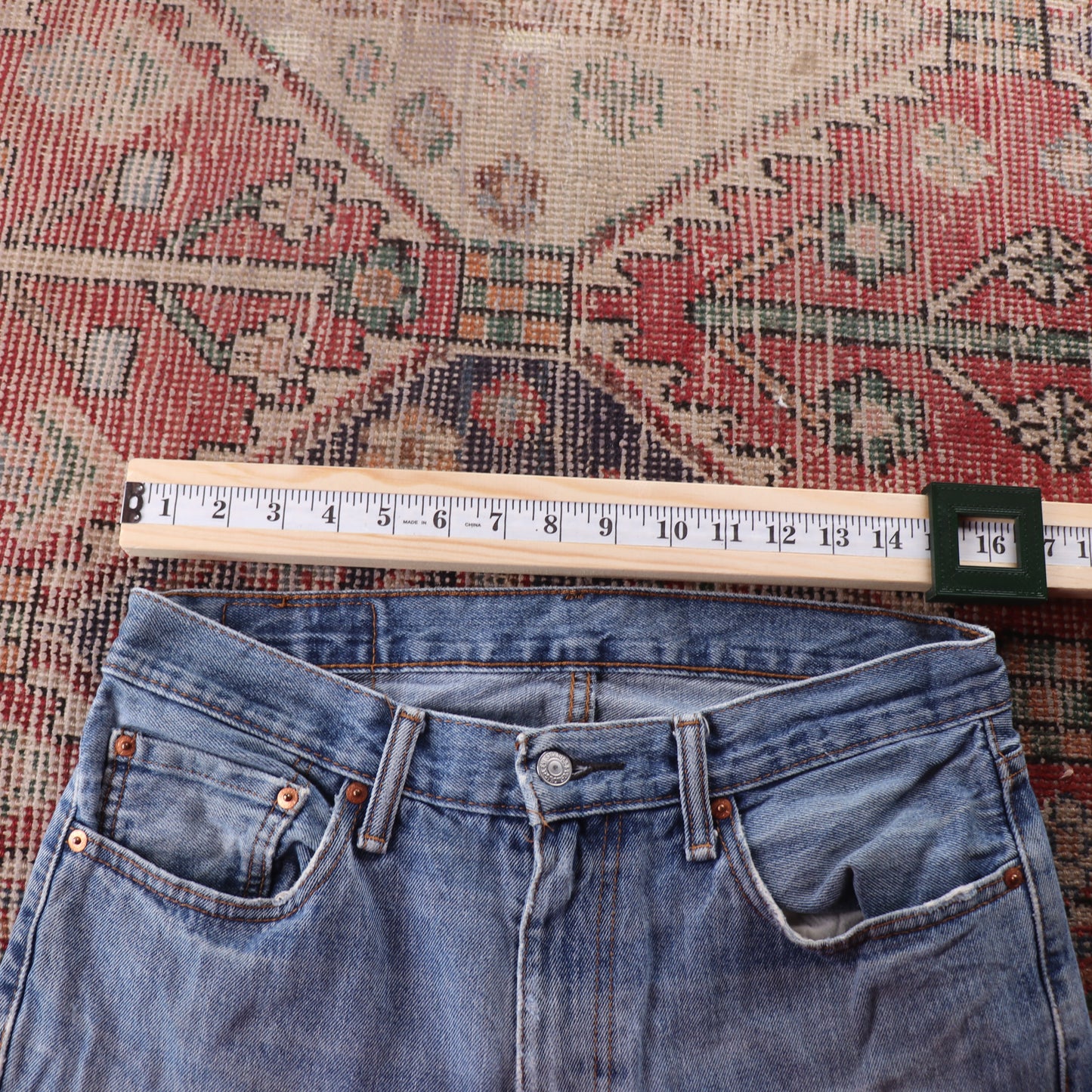 Levi's 518 Red Tab W32 L27 Flared Classic Ripped Style Blue Denim Jeans