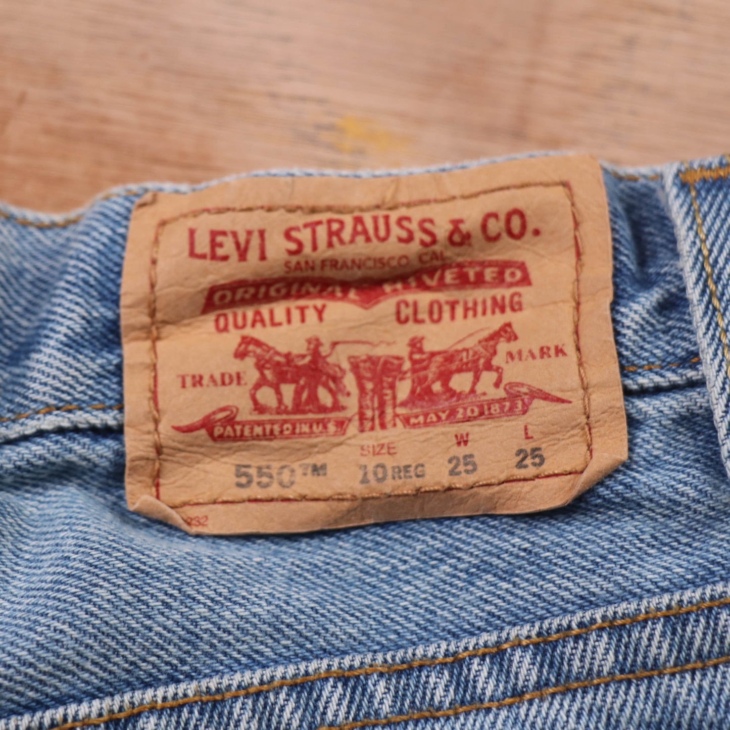 Levi's 550 Red Tab W24 L24 Tapered Leg Relaxed Fit Blue Denim Jeans