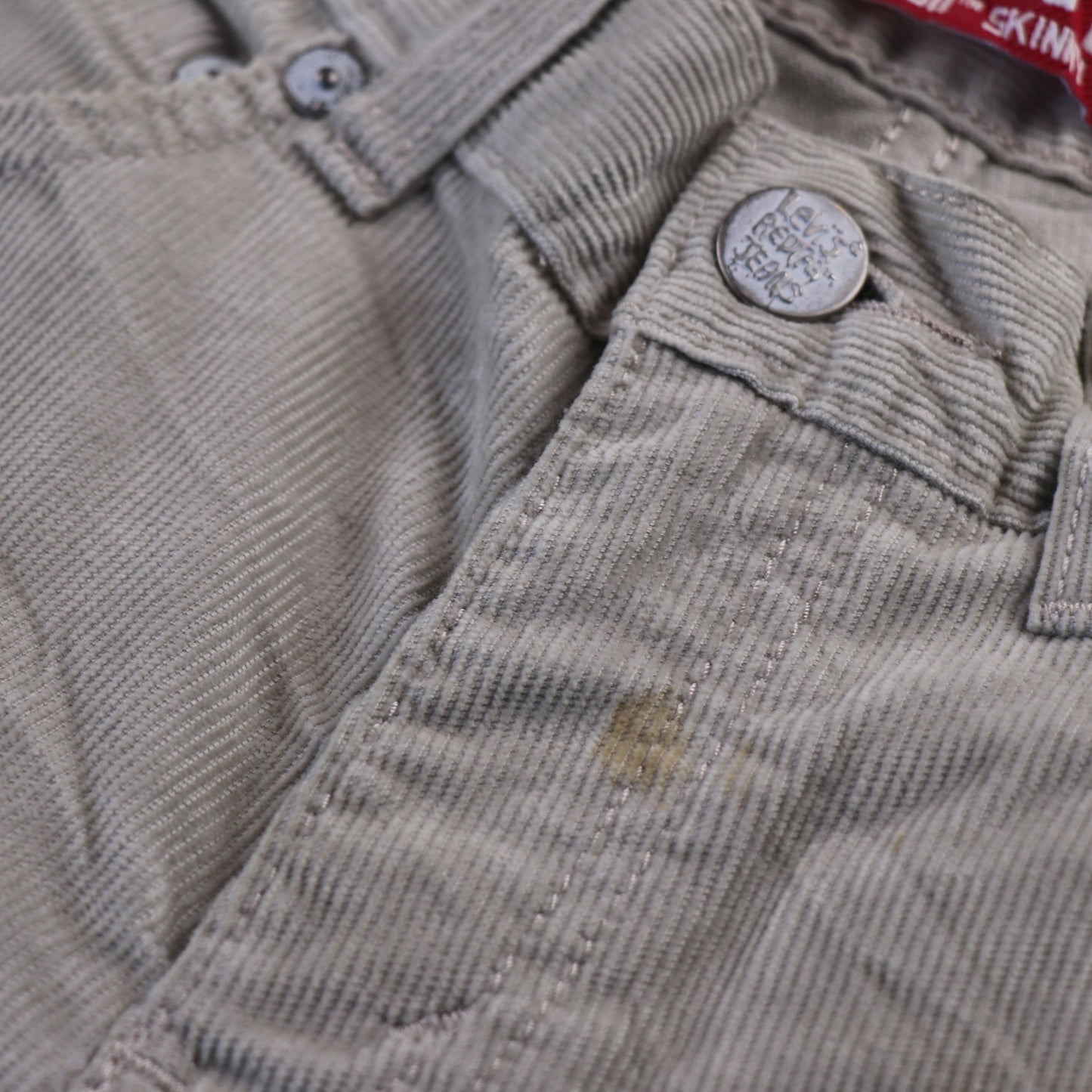 Levi's 511 W26 L27 Slim Fit White Corduroy Trousers