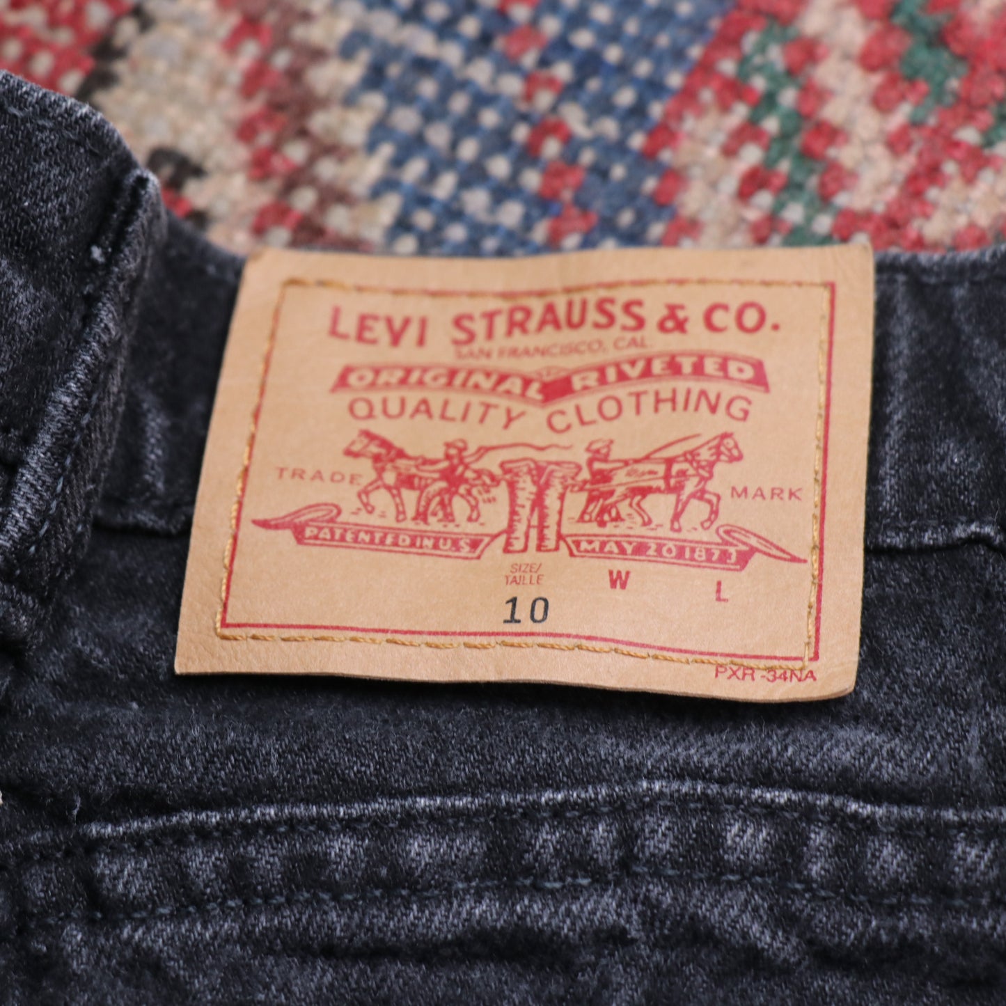 Levi's W22 L25 Tapered Leg Relaxed Fit Black Denim Jeans