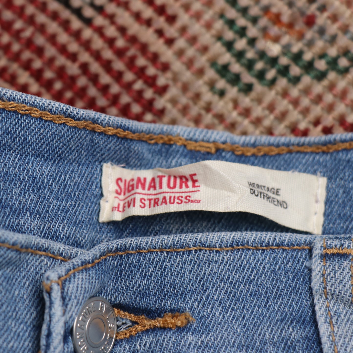 Levi's Signature W34 L25 Boyfriend Classic Ripped Style Blue Denim Jeans